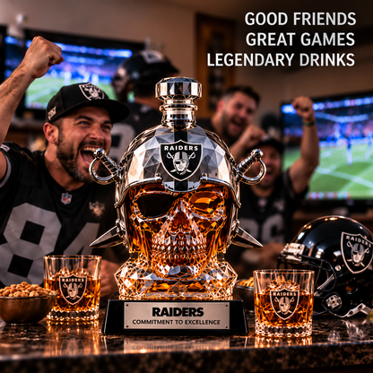 🏈 Skull Helmet Decanter - Sculpted Glassware & Home Bar Display 🏆