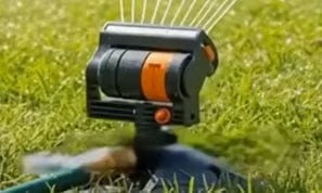 💧Adjustable Oscillating Sprinkler Wide Coverage